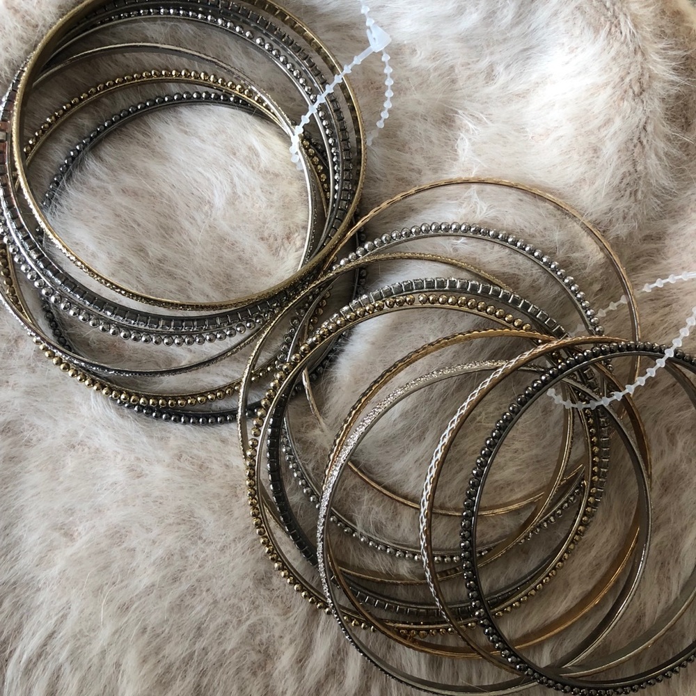 Simple Bangles That Make Any Outfit!